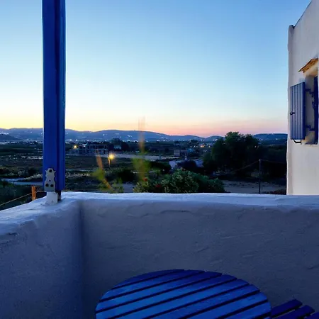 White Earth Paros Apartment Molos (Paros)