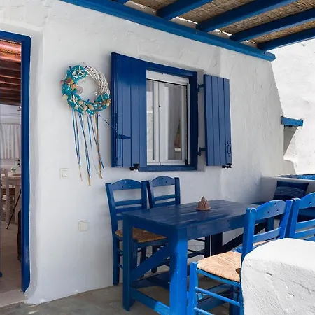 White Earth Paros Molos (Paros)