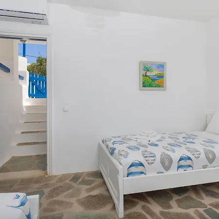 Apartment White Earth Paros Molos (Paros)