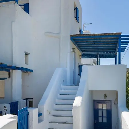 White Earth Paros * Molos (Paros)