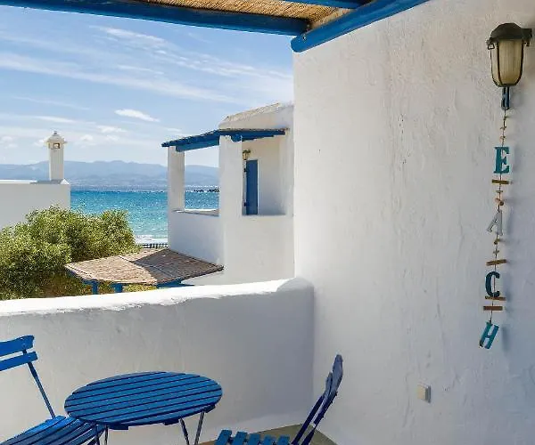 White Earth Paros Apartment *