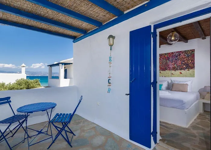 White Earth Paros Molos (Paros)