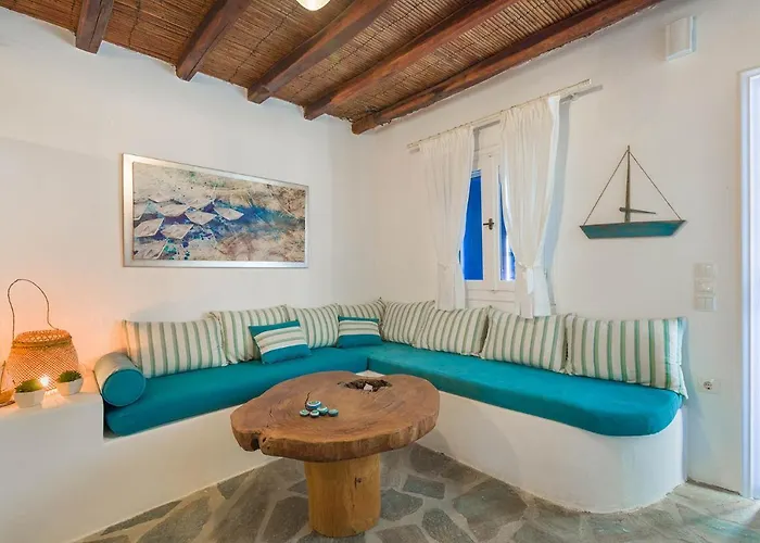 White Earth Paros * Molos (Paros)